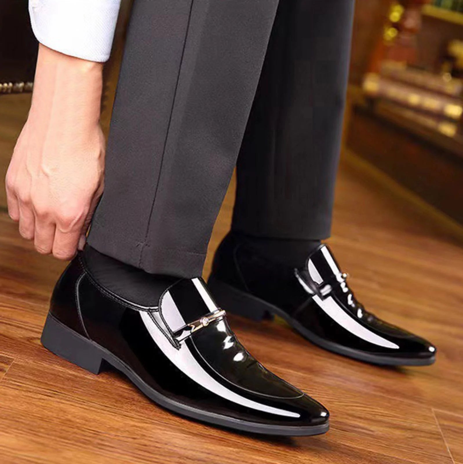 Adult Men Shoes Extra Wide Shoes for Men Leather Classic Style Mens Shoes Fashion Metal Strip Decoration Leather Shoe Horn for Men Black 10.5